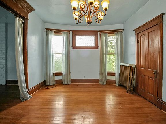 26th image of 15 Germania St