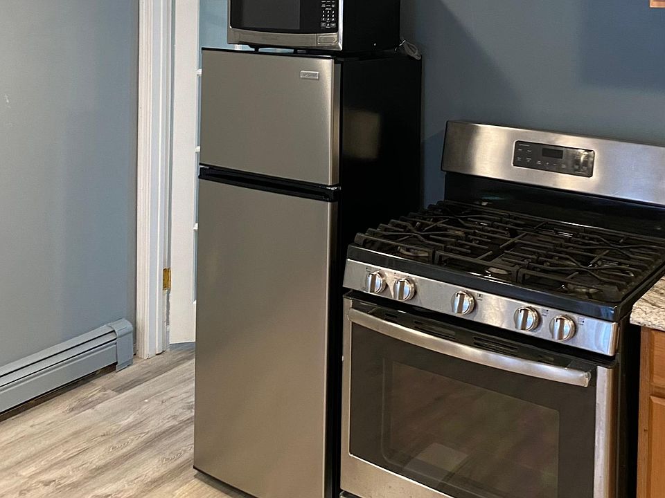1st image of 49 Brooklyn St #3