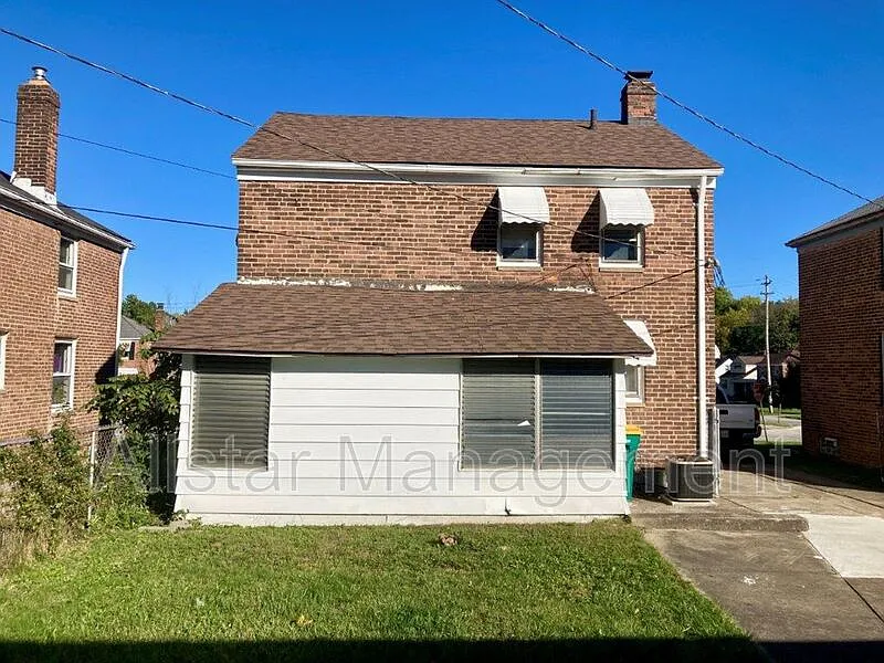 2 bed, 1.0 bath, 960 sqft, $1,195 — Photo 2