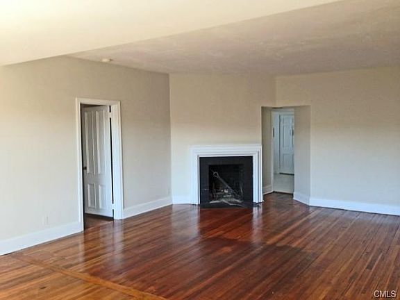 3rd image of 184 Park St APT D