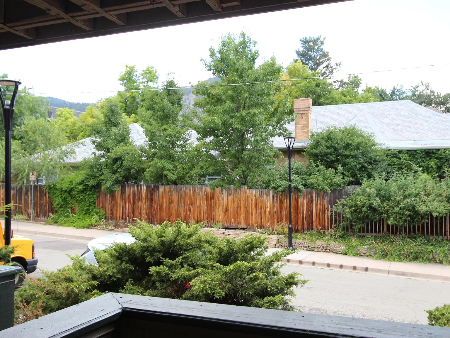 3 bed, 900 sqft, $4,680 — Photo 3