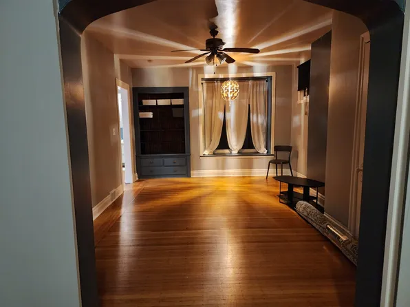 5833 Hobart St APT 1, Pittsburgh, PA 15217