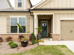 5414 Town Square Way, Flowery Branch, GA 30542