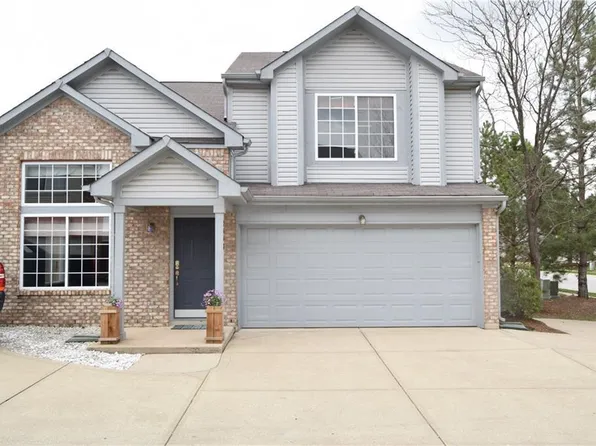 2448 Grand Fir Dr, Greenwood, IN 46143
