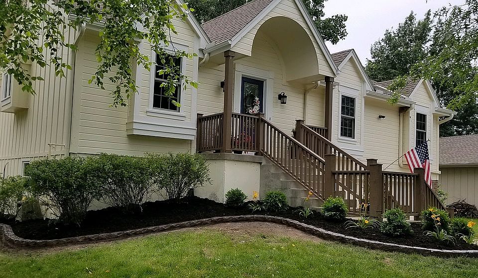 2nd image of 3953 SW Batten Dr