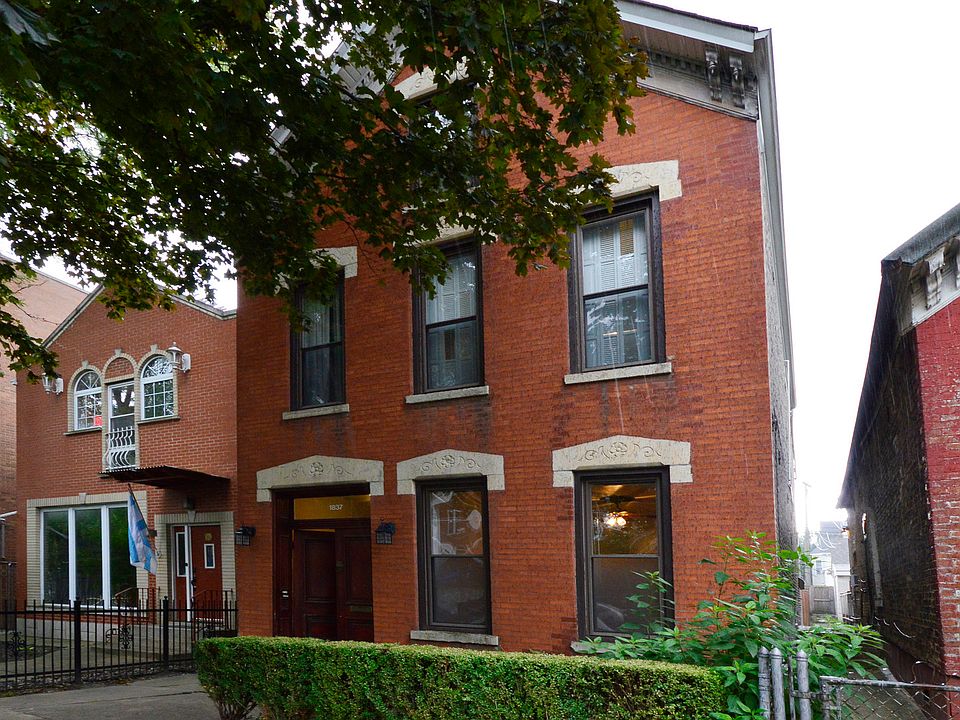 1st image of 1837 W Superior St #1