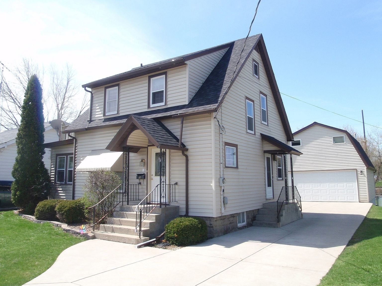 506 Maxon St, Waupun, WI 53963 Zillow