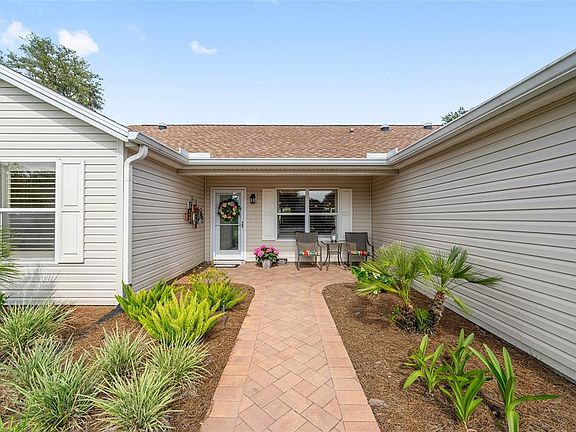4th image of 9304 SE 170th Humphreys Loop