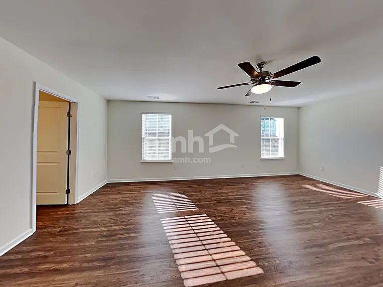 624 Hamilton Park Dr — Photo 11