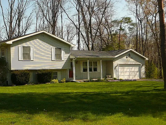2982 Wolhavn Ln photo 1