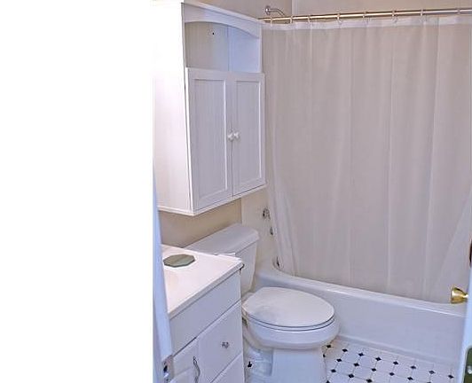 5th image of 4000 Gypsy Ln Unit 521E1