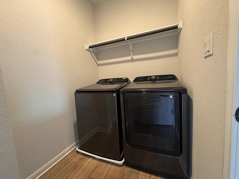 2148 Tobias Leo Way — Photo 19