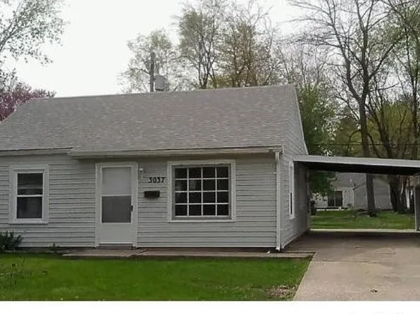 3037 S 3rd St, Southern View, IL 62703