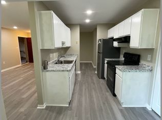 8465 Crozier Ct APT 302, Manassas, VA 20110