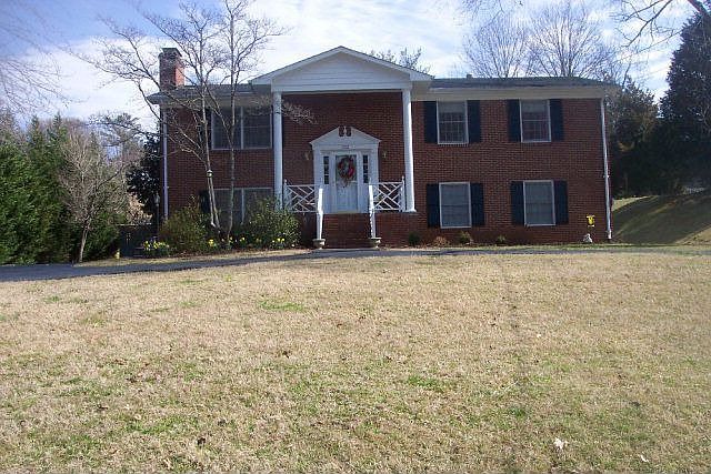 1st image of 1722 Meadowview Ln