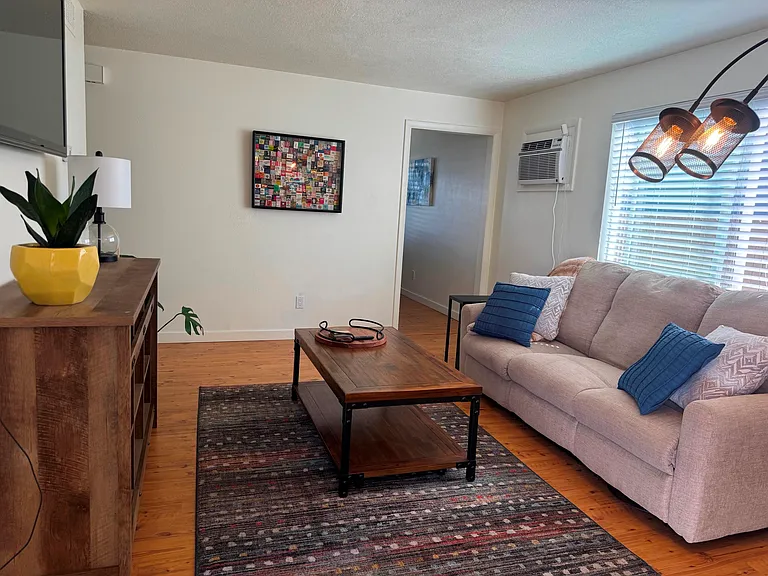 700 W Gallaher St — Photo 9