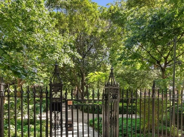 60 Gramercy Park North image 20 of 20