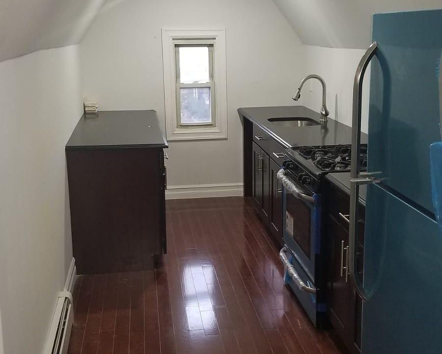 1st image of 218-12 118th Ave