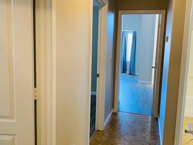 8618 W Paradise Dr — Photo 16