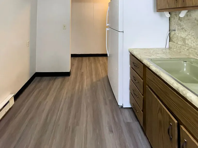 1924 W Jackson St #1 — Photo 3