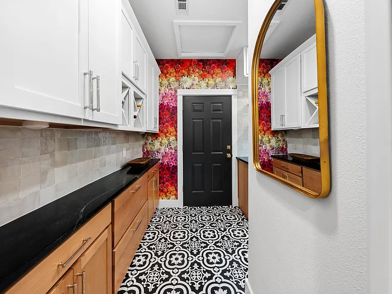 202 Top O The Lake Dr — Photo 15