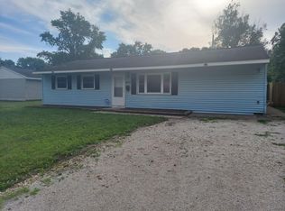 403 S Scottswood Dr, Urbana, IL 61802