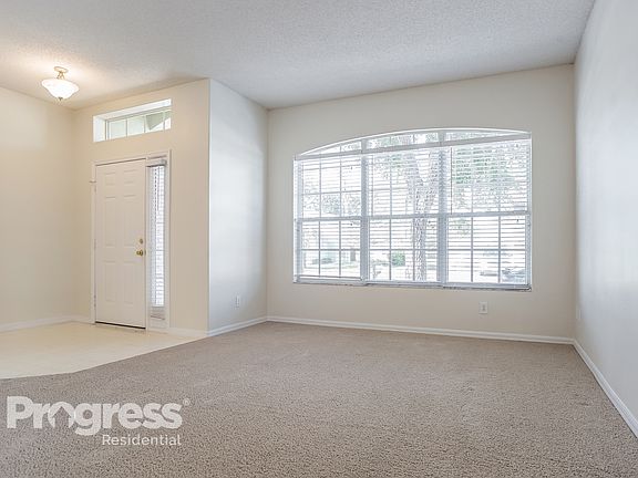 3rd image of 13732 Meadowpark Ave