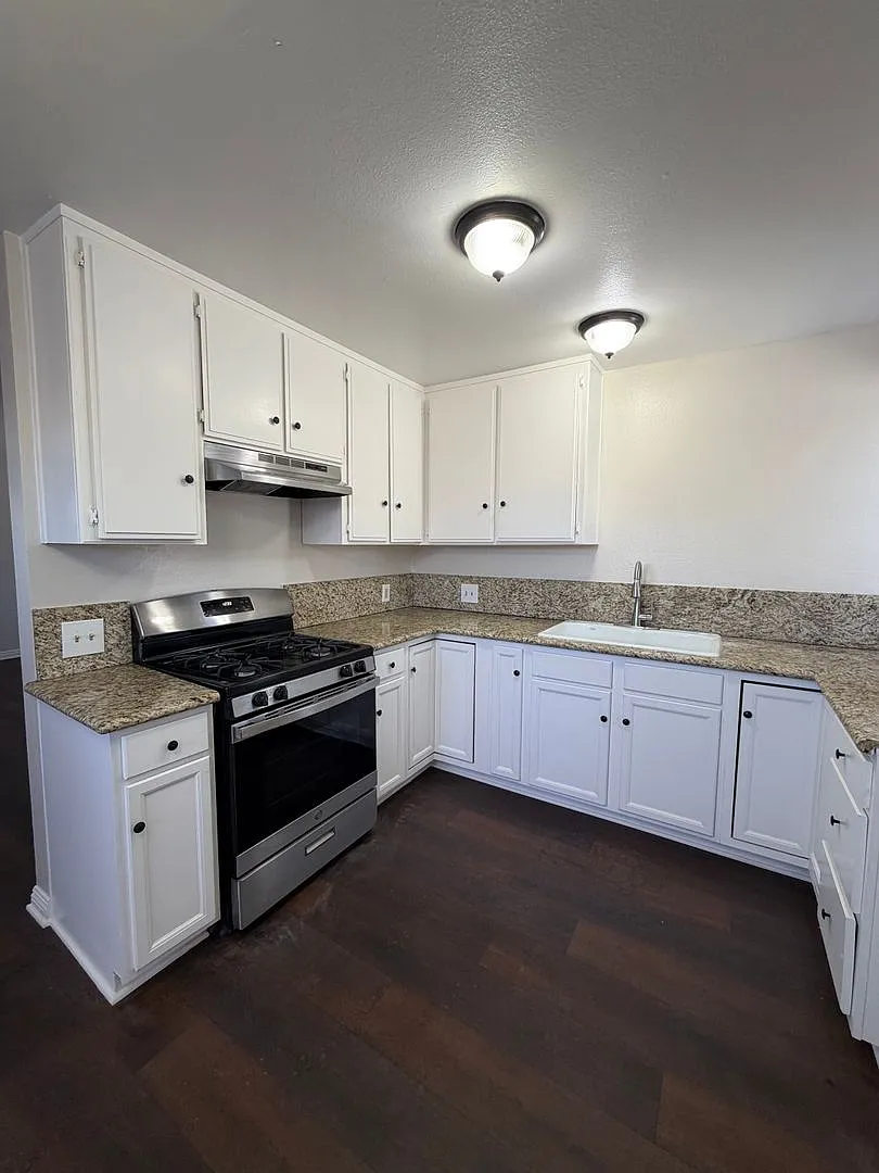 1125 E. Ventura Street, Santa Paula, CA 93060 — Photo 2