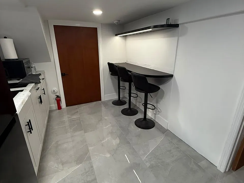 33 Olive St