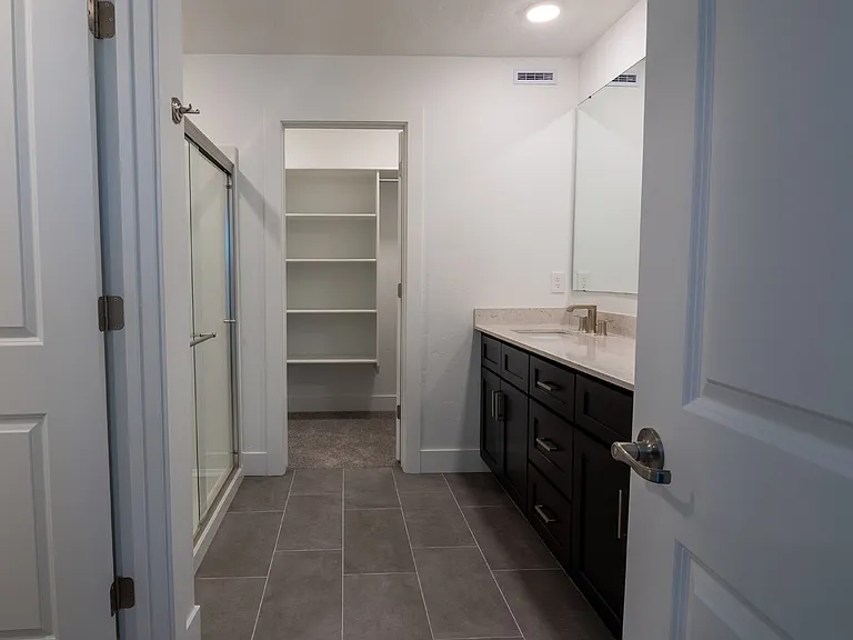 8238 W Fern St — Photo 27