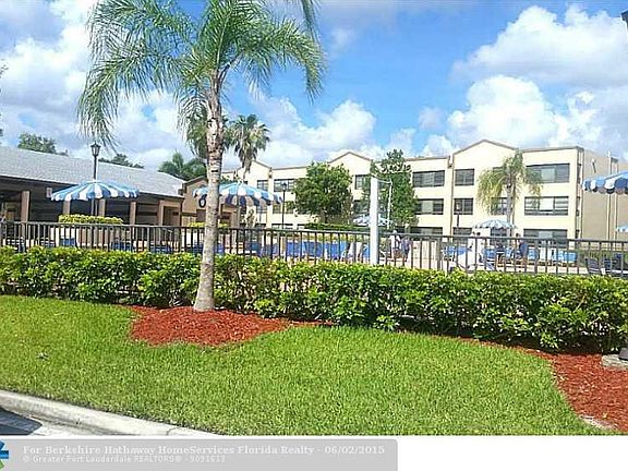 3rd image of 10666 W Clairmont Cir #304