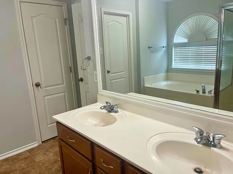 324 Willow Loop — Photo 14