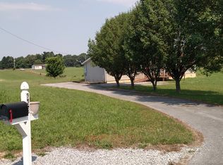 653 Cook Rd, Portland, TN 37148
