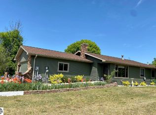 810 N Coldwater Rd, Weidman, MI 48893