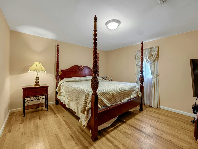 252 Mabel Pl — Photo 48