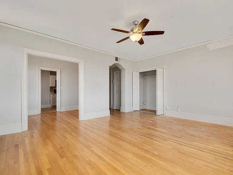 Fort Wood Apartments — Photo 17