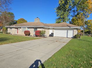 305 E Dean St, South Bend, IN 46614