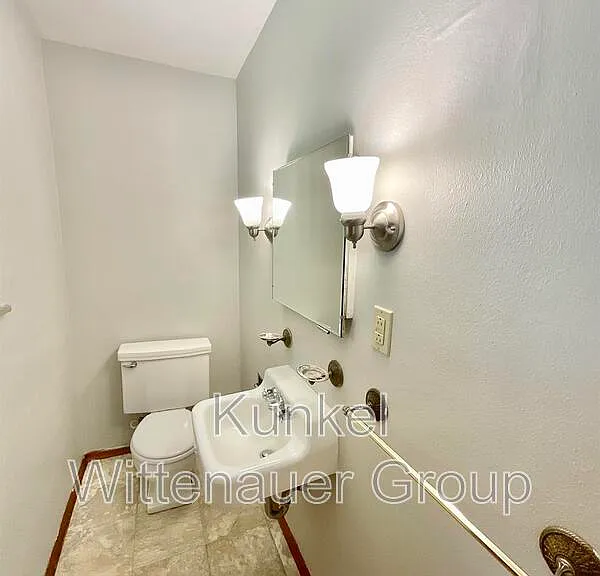 700 Saint Mary Dr — Photo 12
