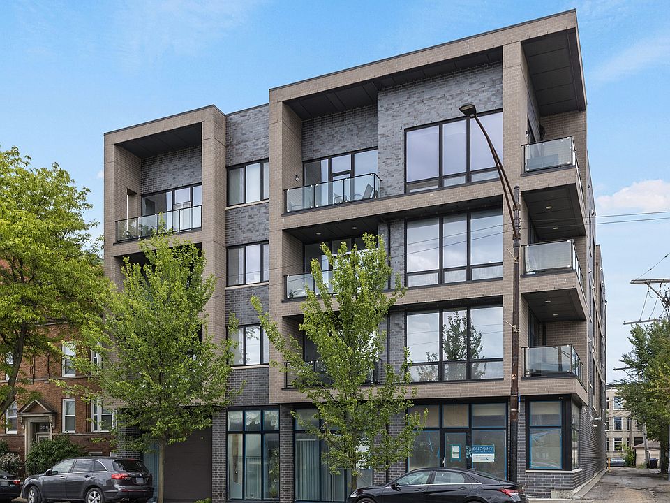 1st image of 2423 W Fullerton Ave #3A