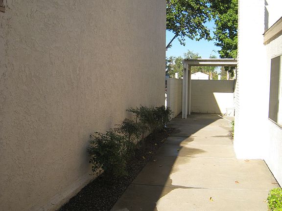 Side patio