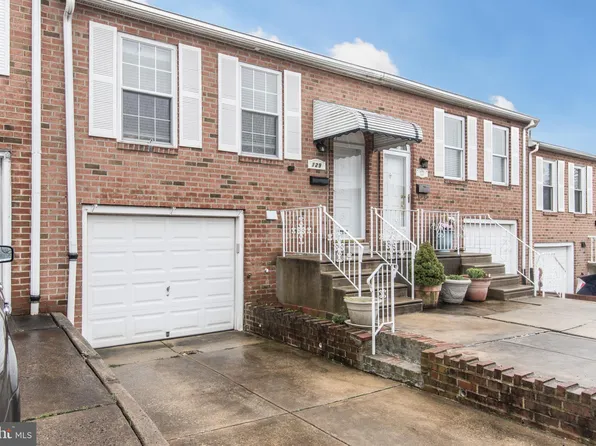 129 Greendale Rd, Philadelphia, PA 19154