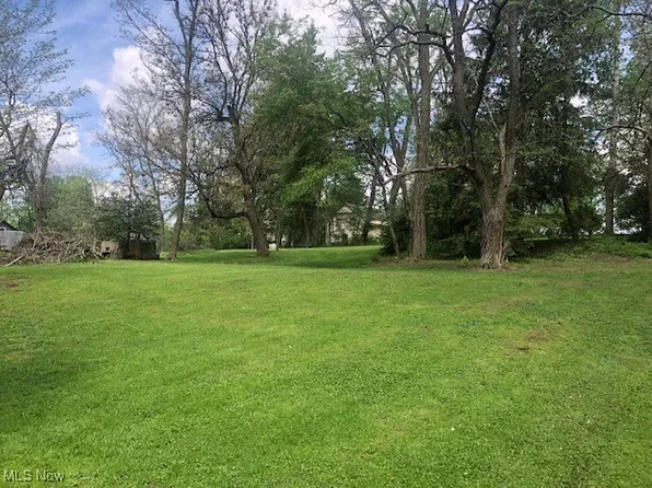 0 E 3rd St, Zoar, OH 44697