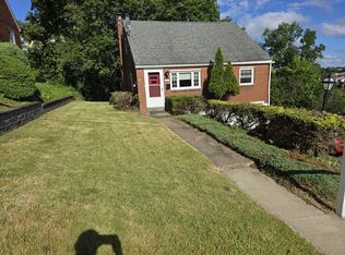 303 Henry St, Jeannette, PA 15644