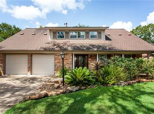 15618 Edenvale St, Friendswood, TX 77546