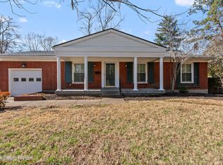 318 Castleview Dr, Saint Matthews, KY 40207
