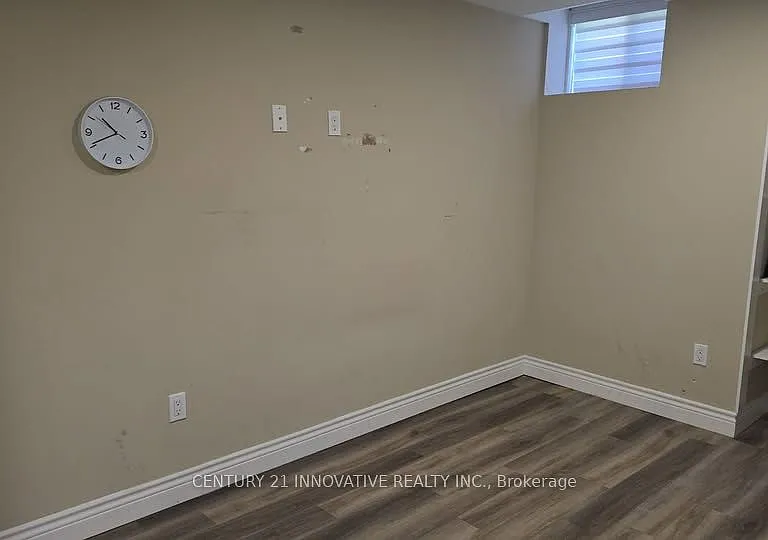 70 Pavlova Cres #BASEMENT — Photo 5