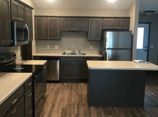 2679 Ridgewood St #B, Menomonie, WI 54751