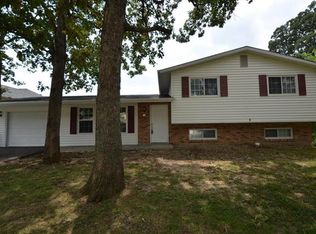 13 N Kern Dr, O Fallon, MO 63366