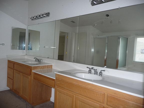 4th image of 1194 Brooktrail Dr