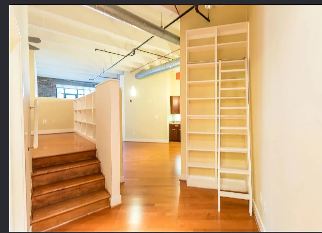 Adams Morgan Loft — Photo 4